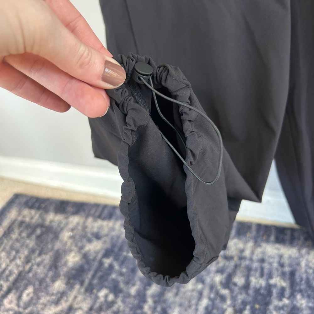 ATHLETA Brooklyn Long Sleeve Jumpsuit Black Utility Cargo Outdoor Travel 10 Tall - Picture 12 of 16